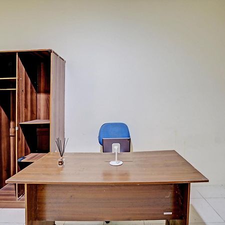 Oyo 93112 Garden Homestay 3 Merlion Surabaya Buitenkant foto