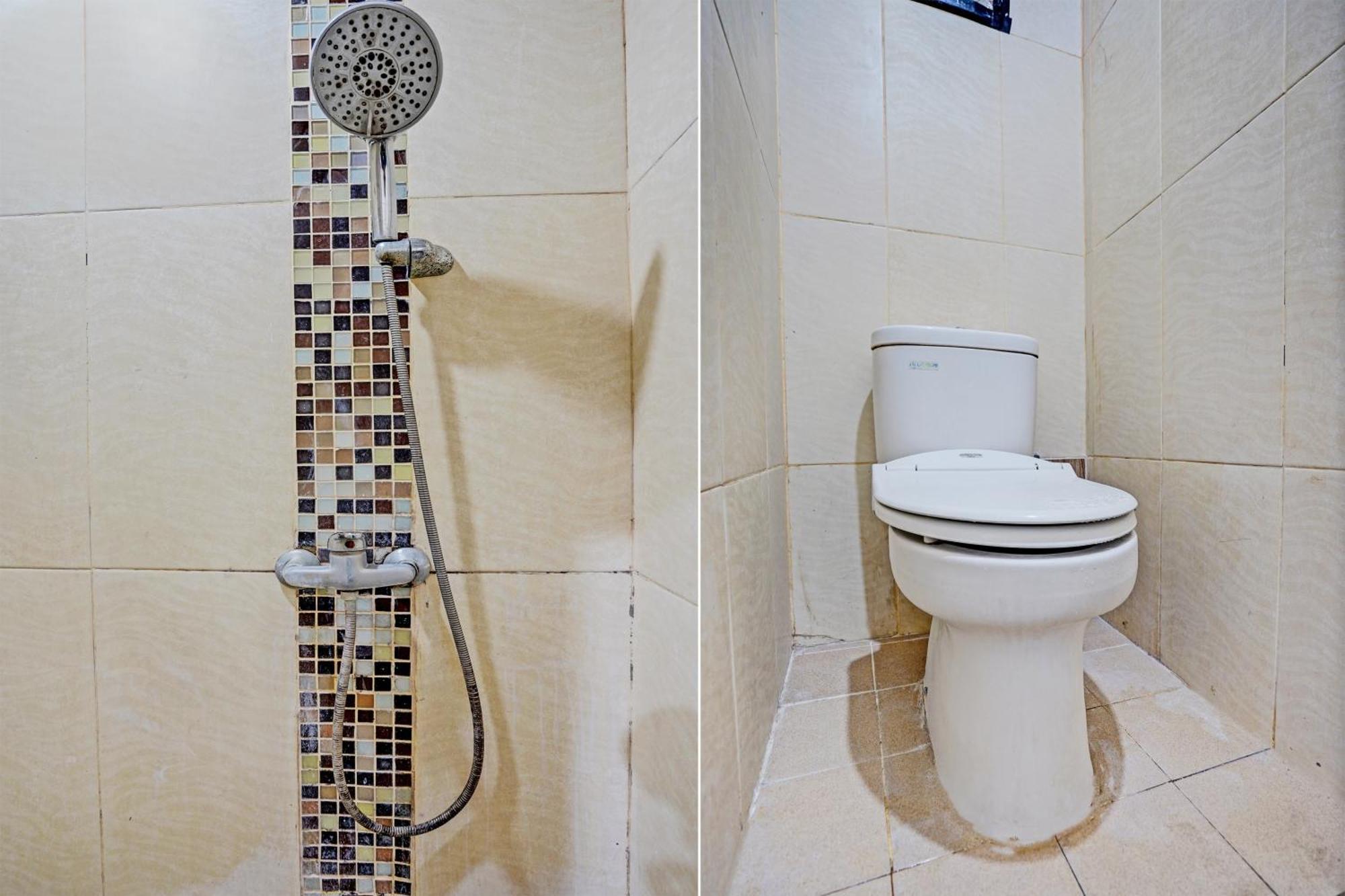 Oyo 93112 Garden Homestay 3 Merlion Surabaya Buitenkant foto